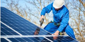 Installation Maintenance Panneaux Solaires Photovoltaïques à Montbizot
